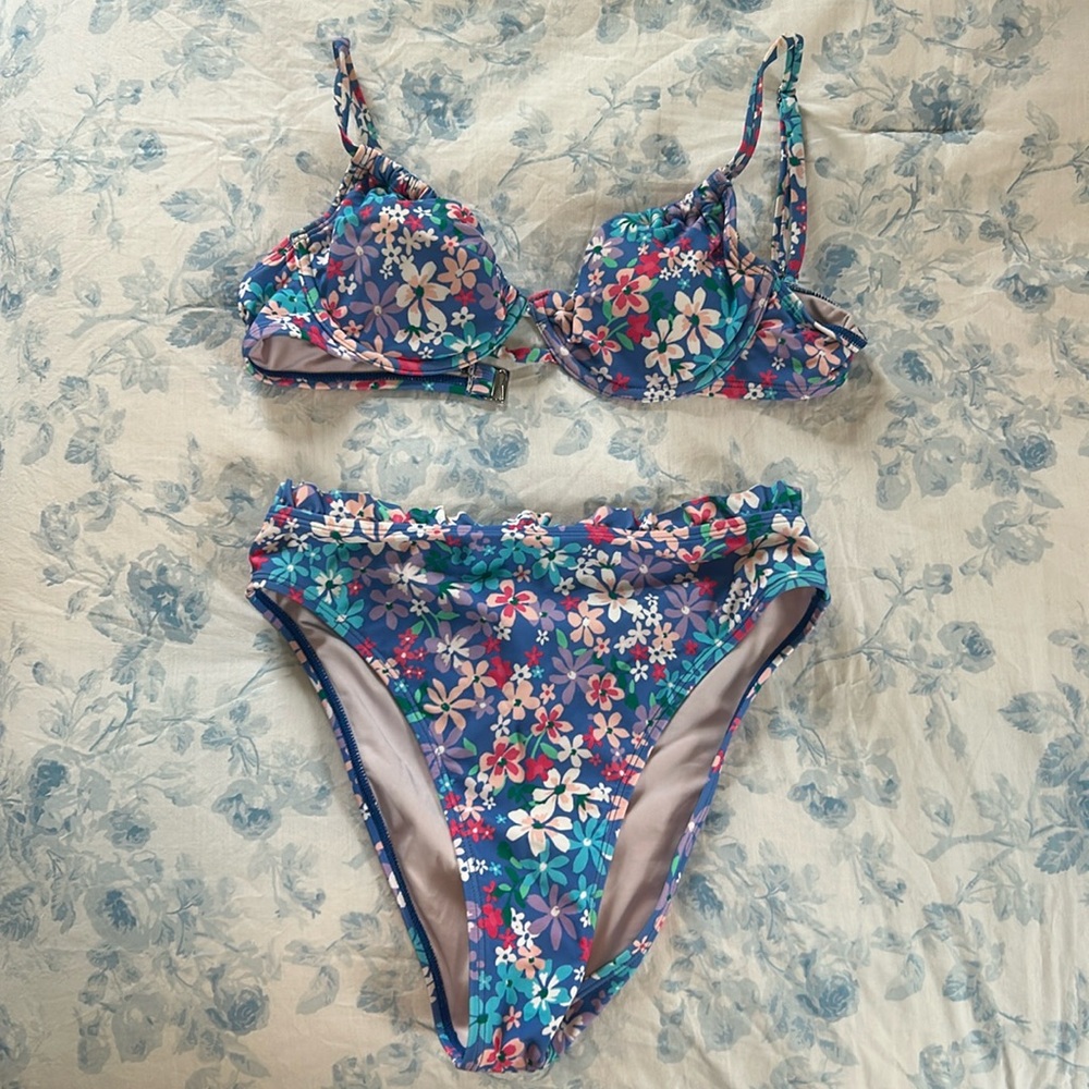 Cupshe Cornflower Bikini (set)